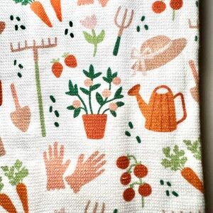 Set of 2 Garden Supplies Neutral Colors Kitchen Towels Rakes Plants Hats Seeds